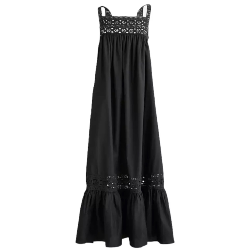 Elegant Black Maxi Dress with Lace Details